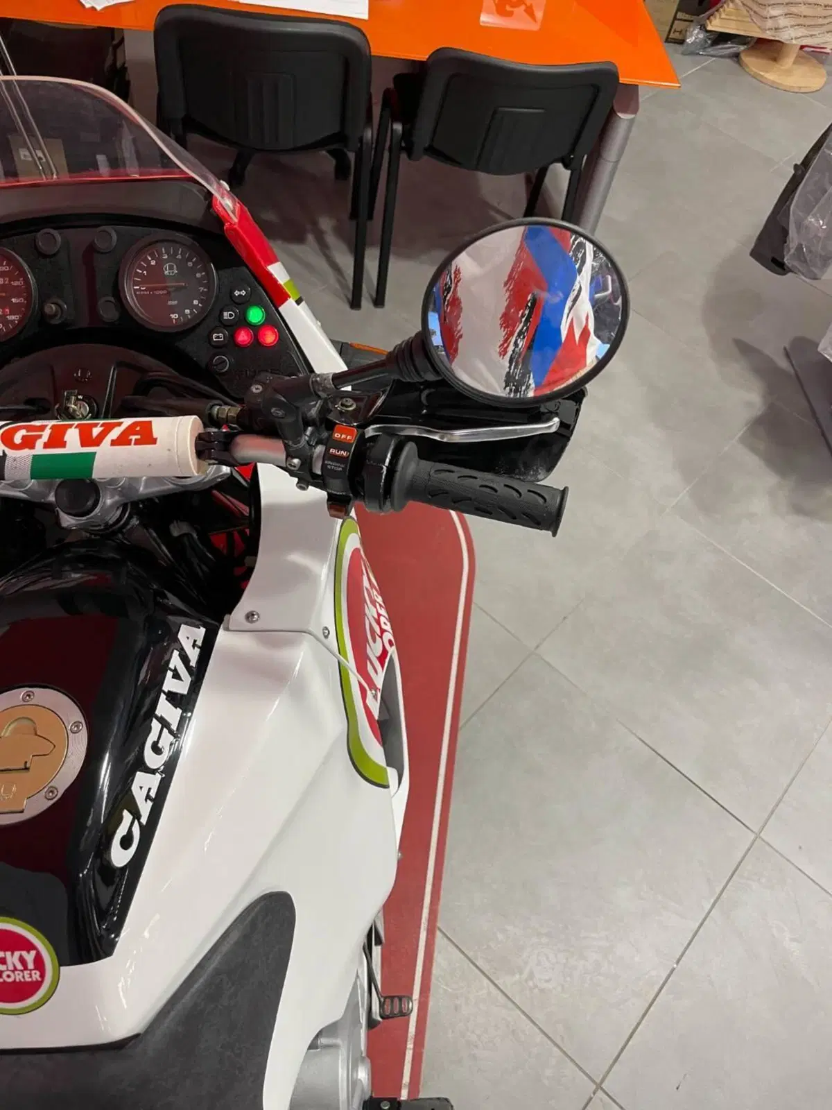 Cagiva 750 LUCKY EXPLORER (15)