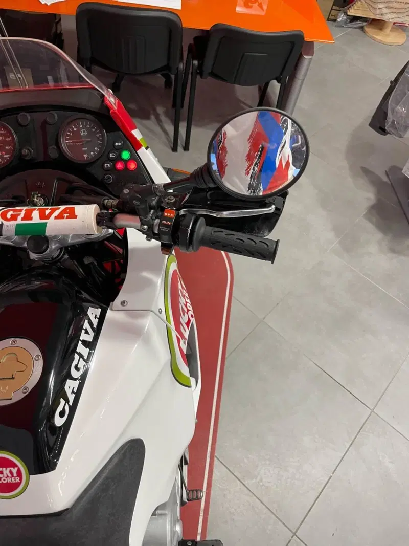 Cagiva 750 LUCKY EXPLORER (15)