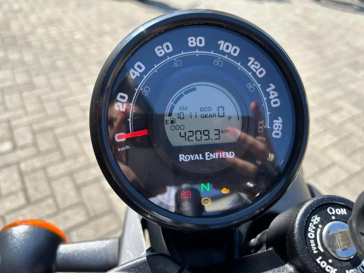 Royal Enfield HNTR 350 (2022 - 26) (6)