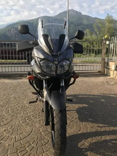 Suzuki V-Strom 650 ABS (2011 - 17) usata
