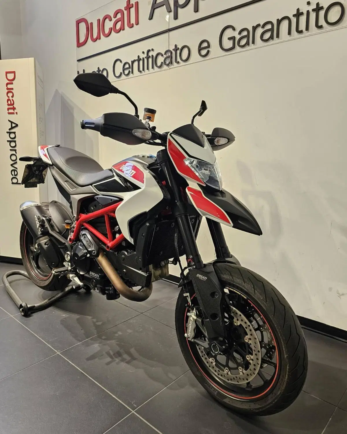Ducati Hypermotard 821 SP (2013 - 15) (3)
