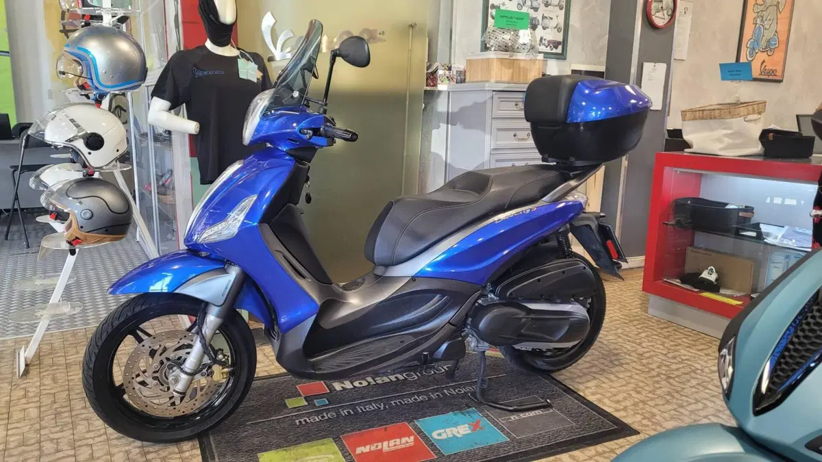 Piaggio Beverly 350 S ABS (2019 - 20) (3)