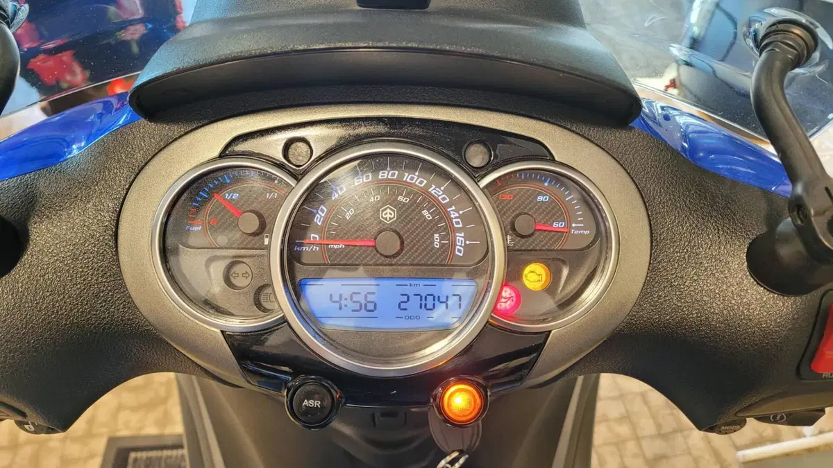 Piaggio Beverly 350 S ABS (2019 - 20) (5)