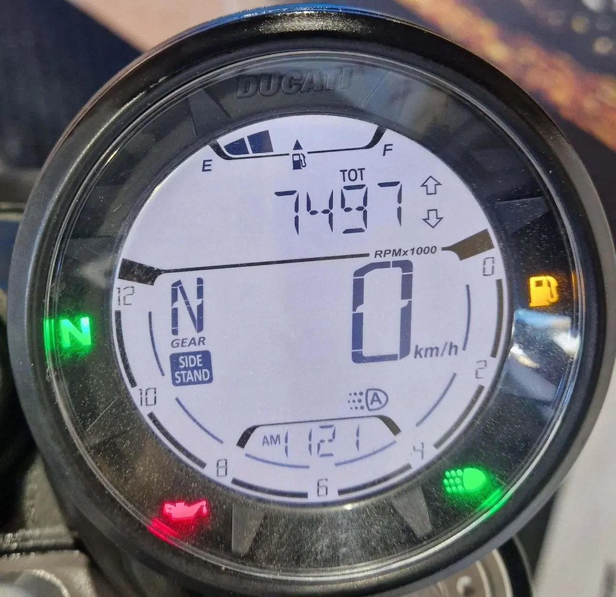Ducati Scrambler 800 Icon Dark (2021 - 22) (5)