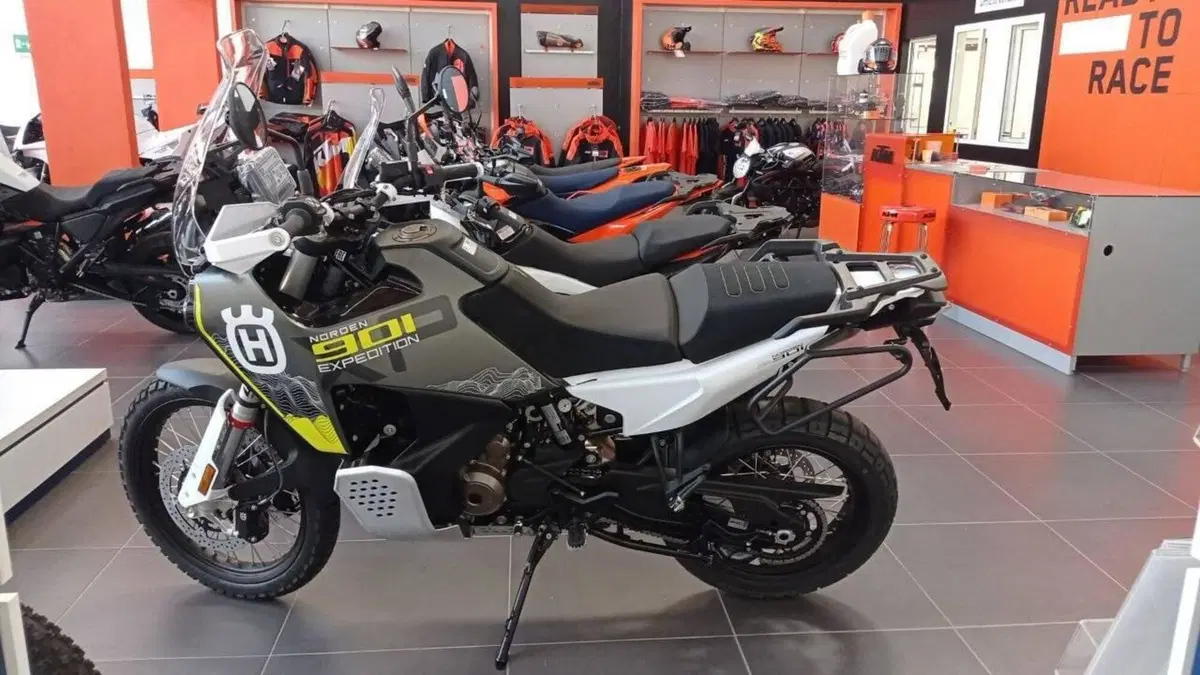 Husqvarna Norden 901 Expedition (2025 - 26) (2)