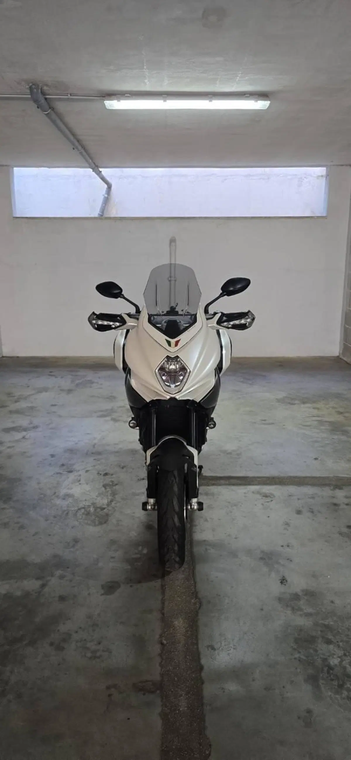 MV Agusta Turismo Veloce 800 Lusso (2014 - 16) (6)