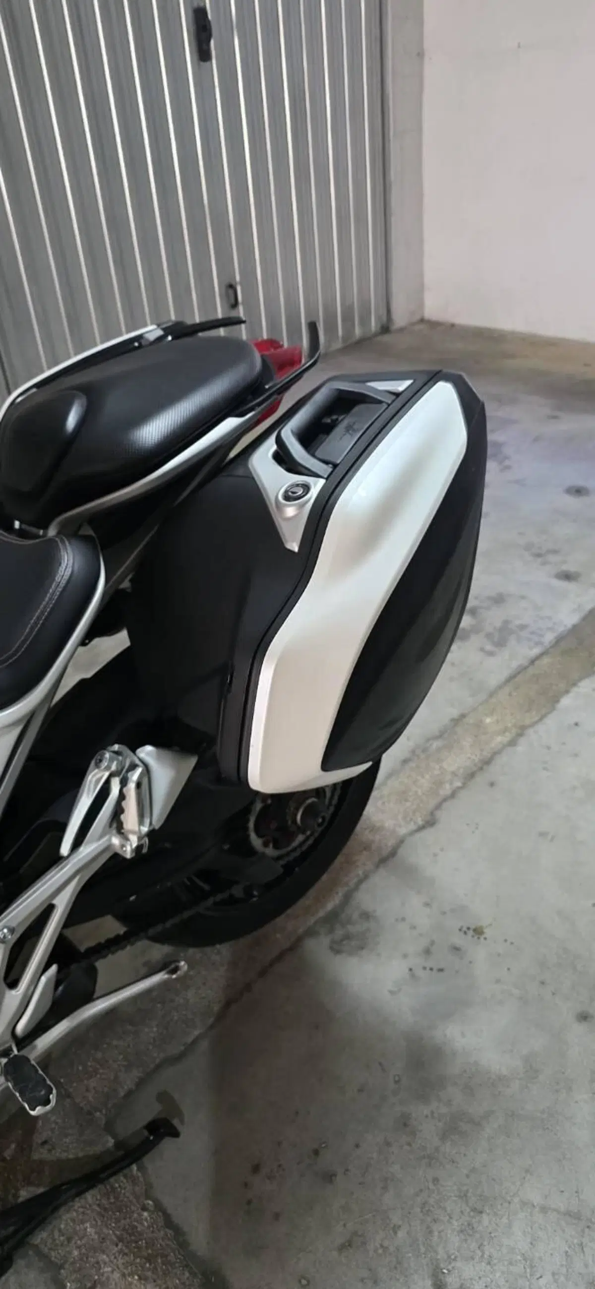 MV Agusta Turismo Veloce 800 Lusso (2014 - 16) (14)