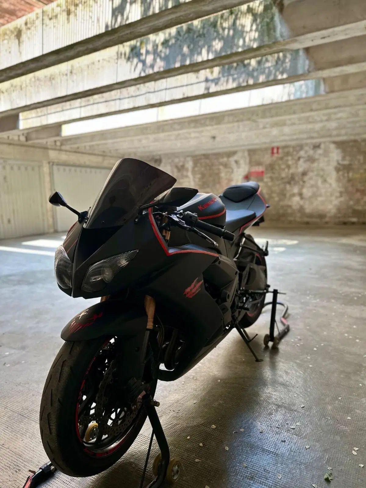 Kawasaki Ninja 1000 ZX-10R (2010 - 11) (2)