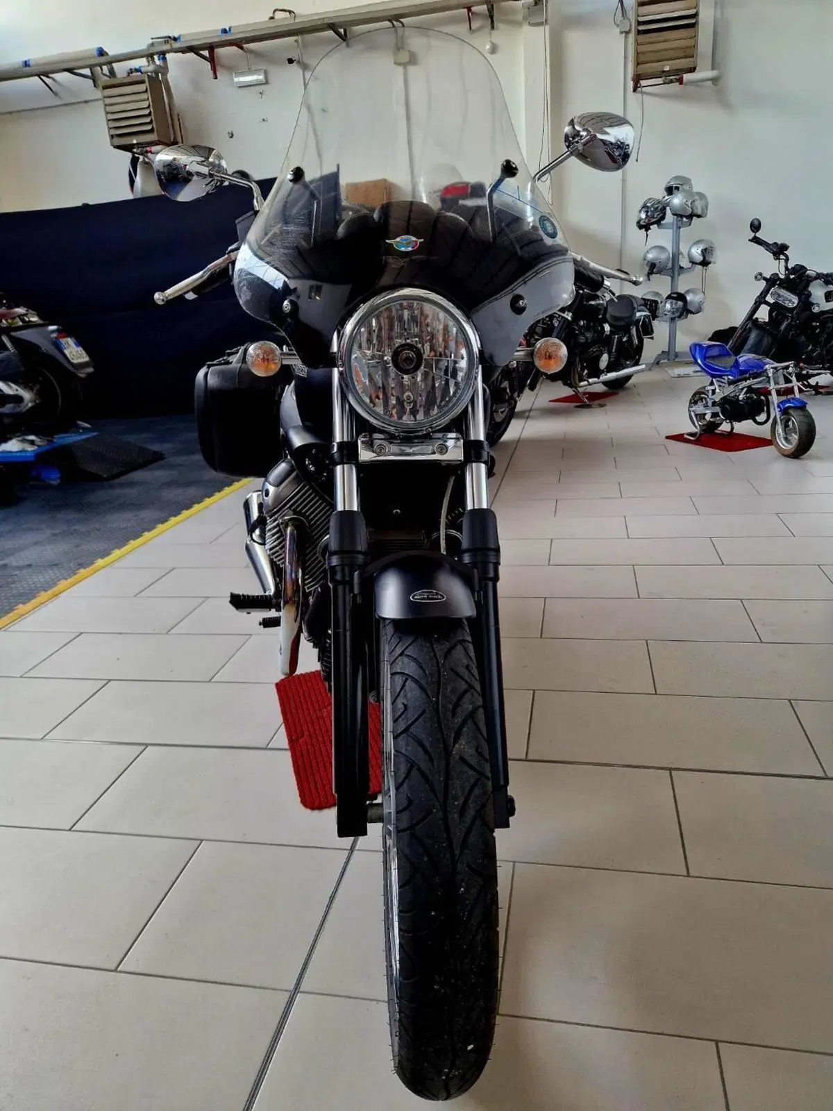 Moto Guzzi Nevada 750 Aquila Nera (2009 - 16) (3)