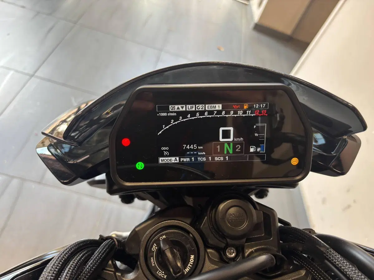 Yamaha MT-10 (2022 - 26) (5)