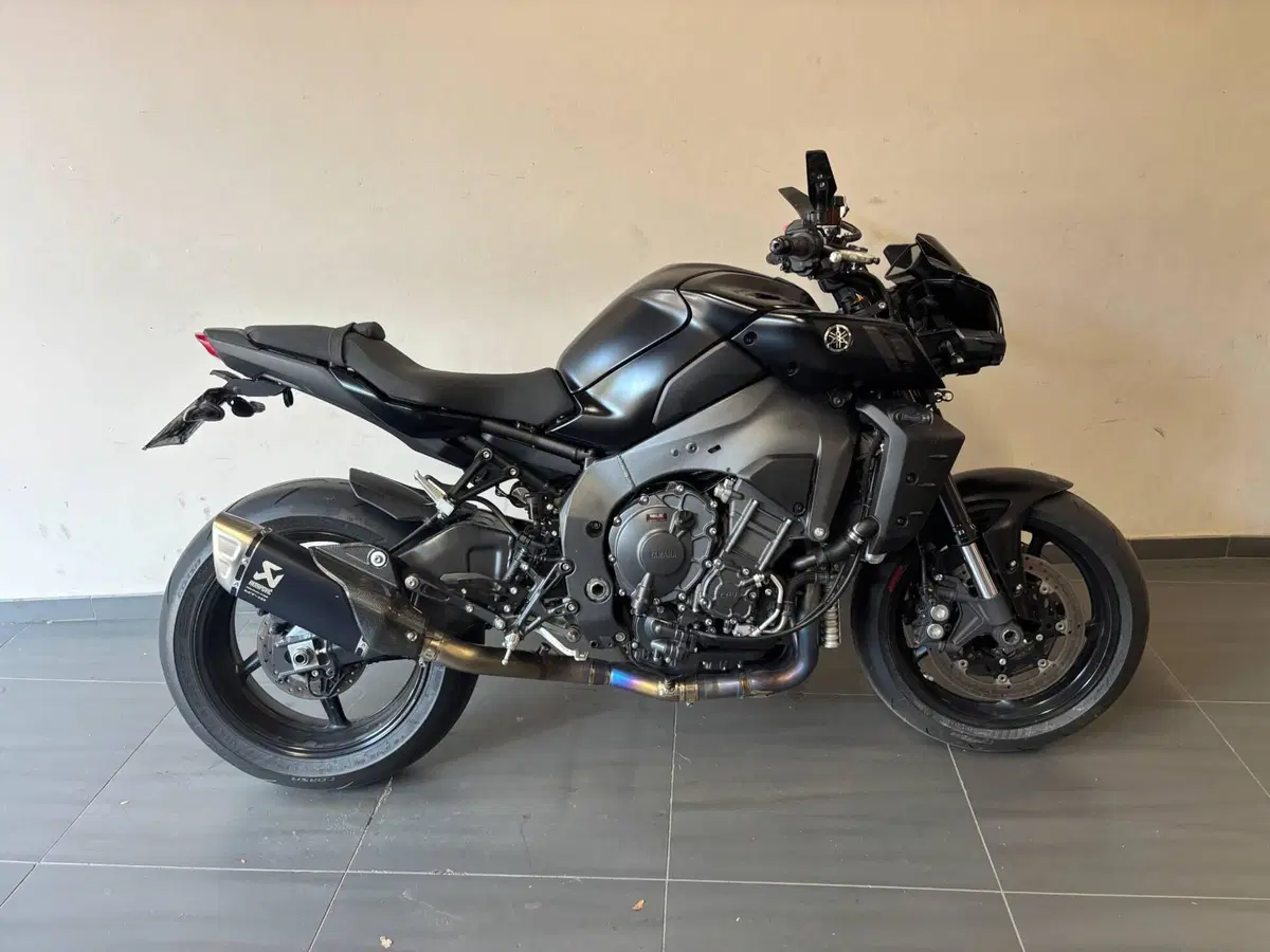 Yamaha MT-10 (2022 - 26) (8)