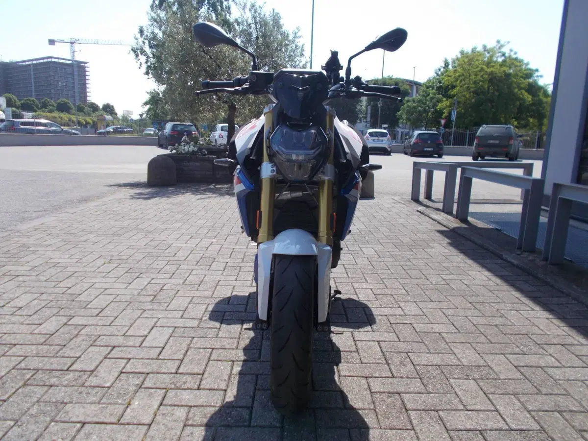 Bmw F 900 R (2021 - 24) (2)