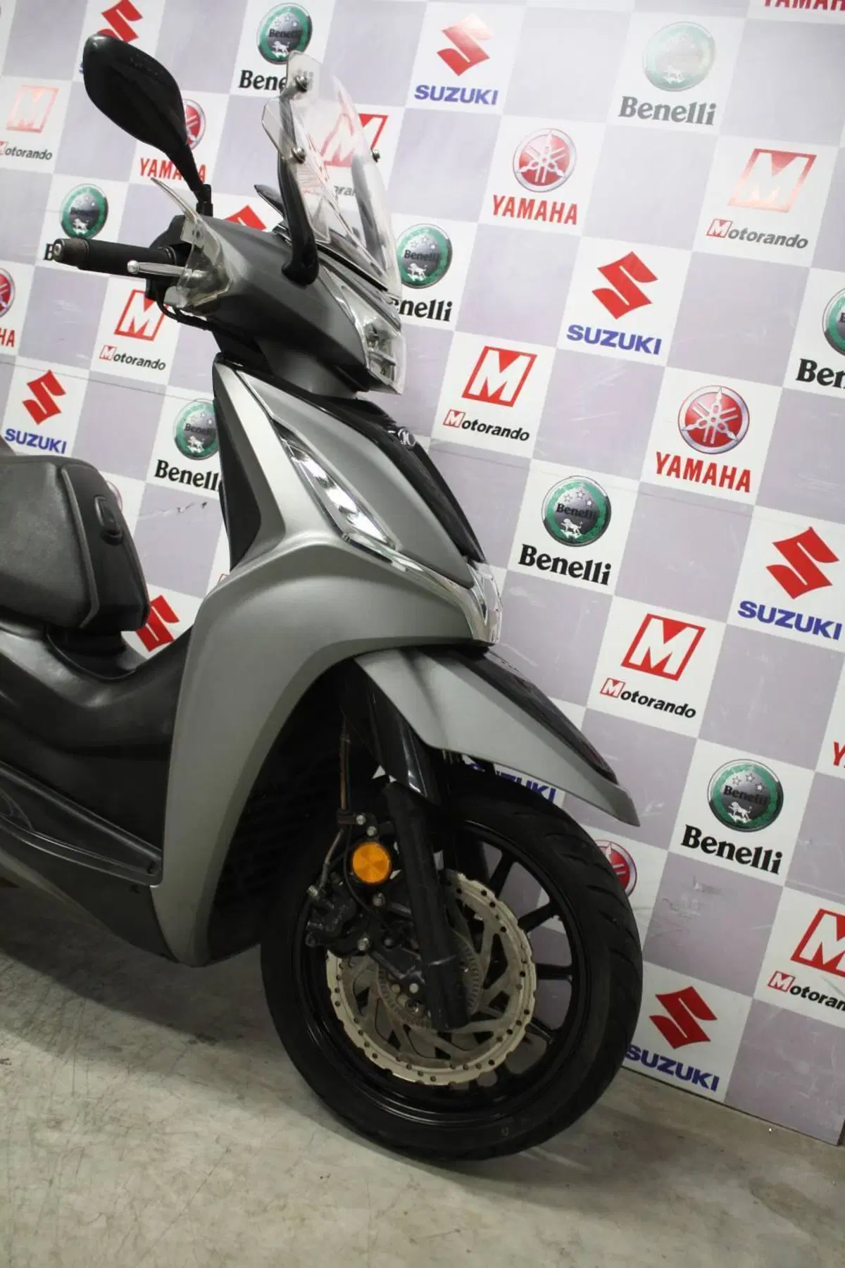 Kymco Agility 300i (2021 - 25) (3)