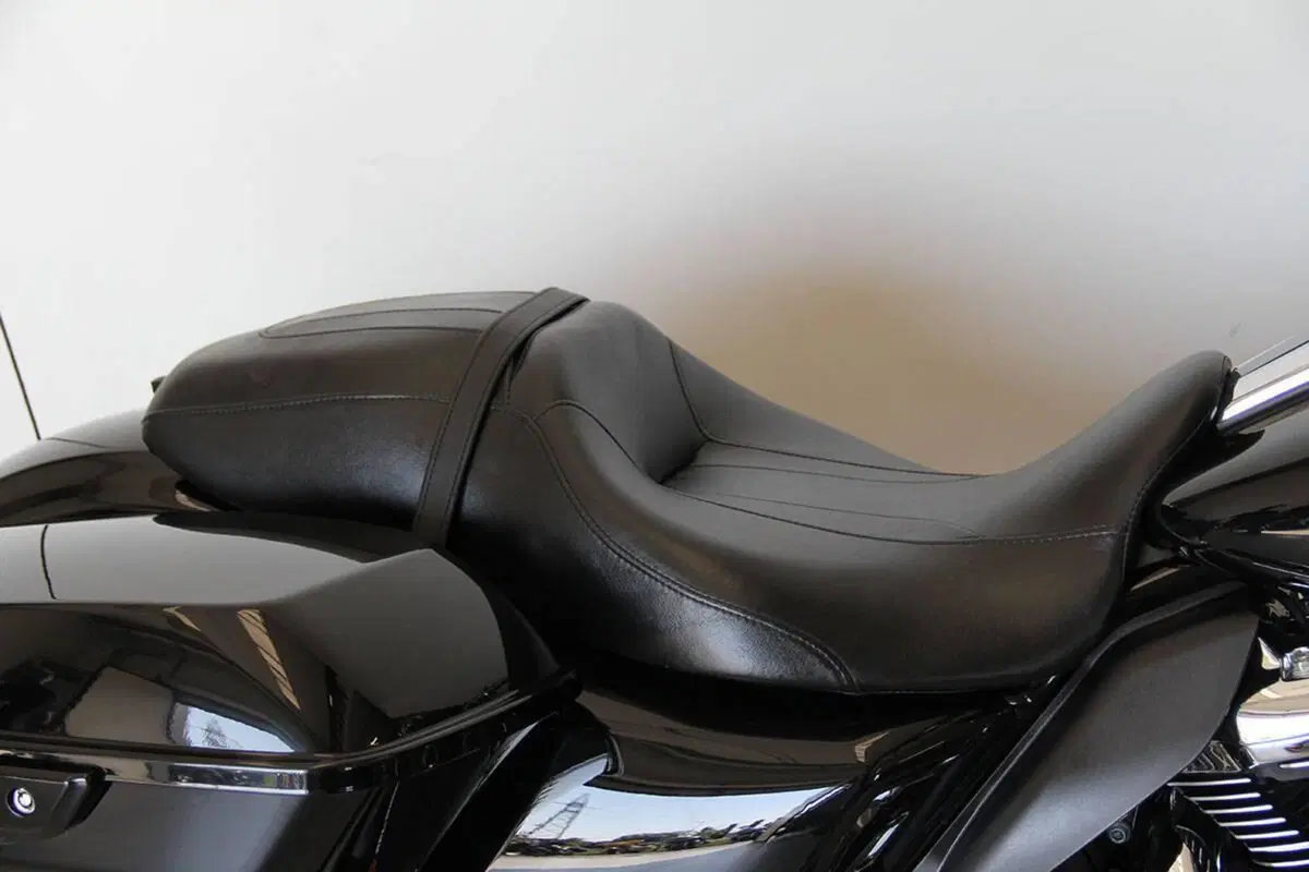 Harley-Davidson Street Glide Special (2021 - 23) (9)