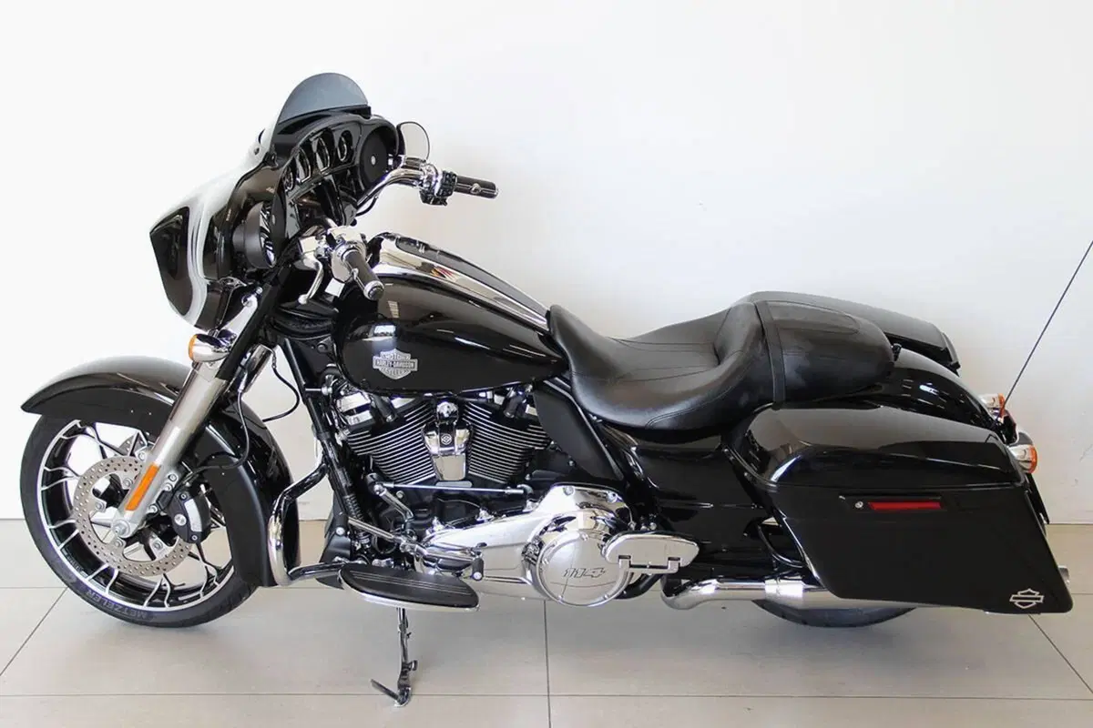 Harley-Davidson Street Glide Special (2021 - 23) (11)