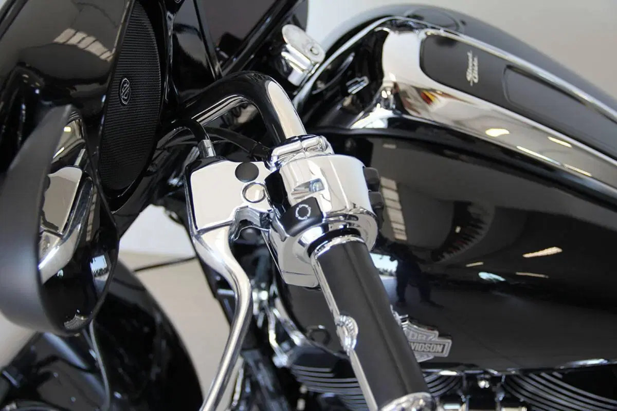 Harley-Davidson Street Glide Special (2021 - 23) (14)