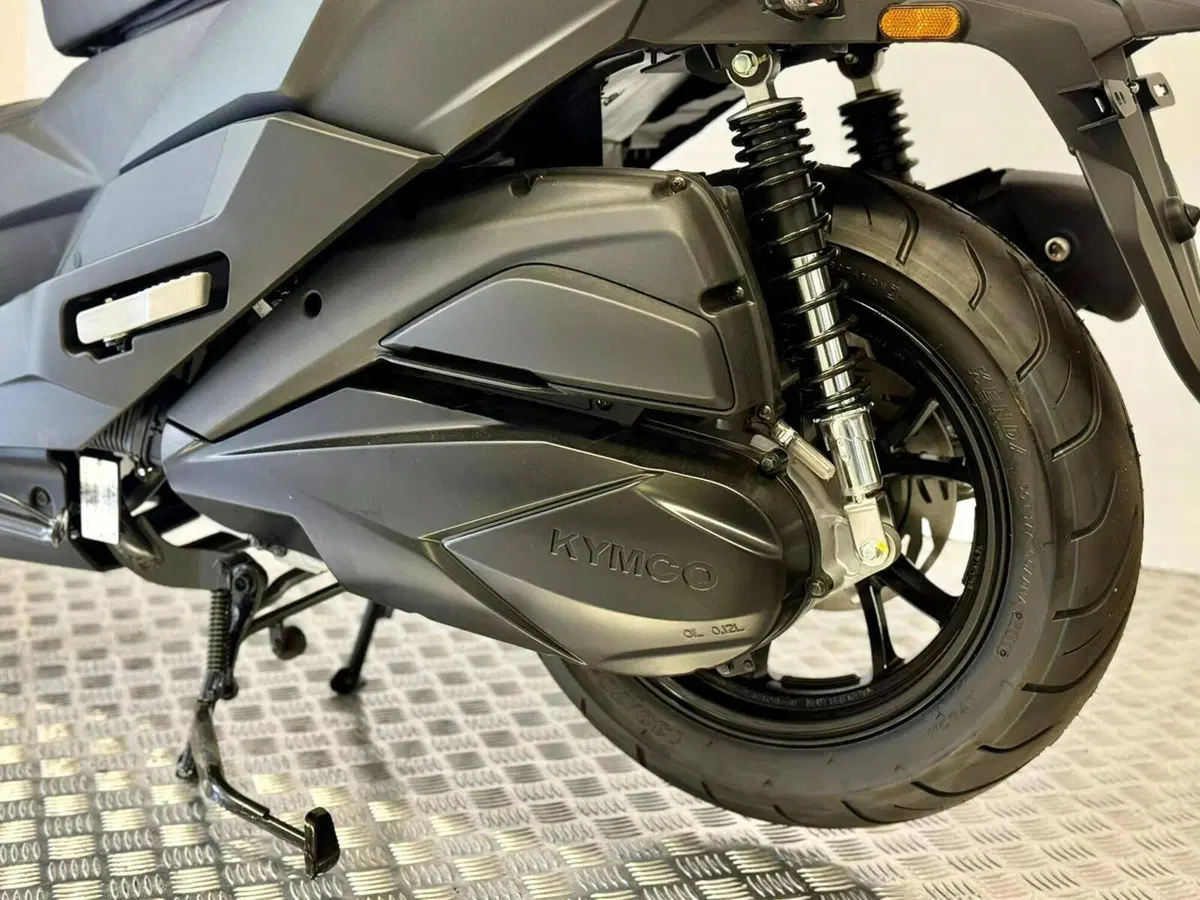 Kymco Dink R 150 Tunnel (2023 - 26) (9)