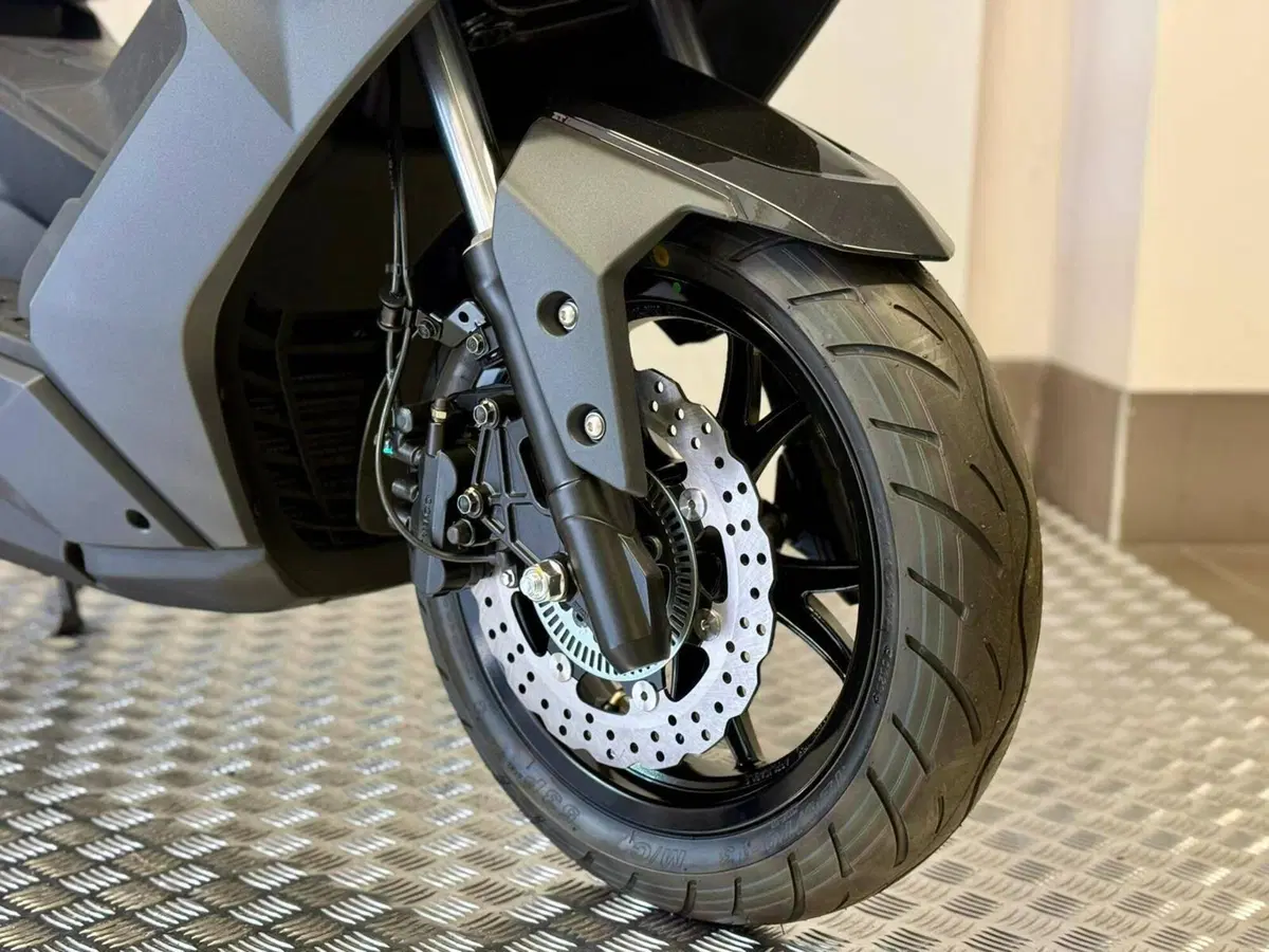 Kymco Dink R 150 Tunnel (2023 - 26) (12)