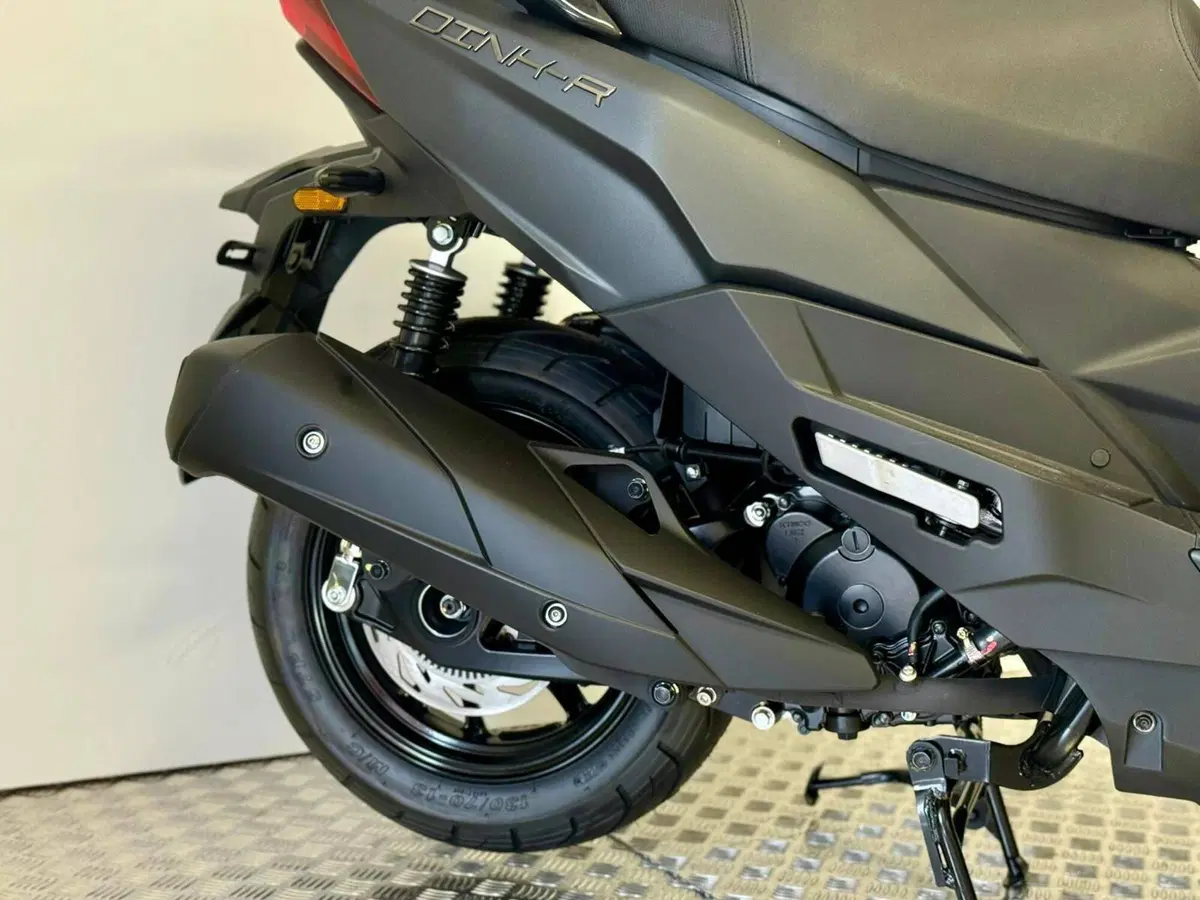 Kymco Dink R 150 Tunnel (2023 - 26) (13)