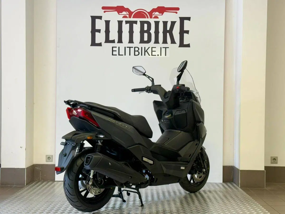 Kymco Dink R 150 Tunnel (2023 - 26) (6)