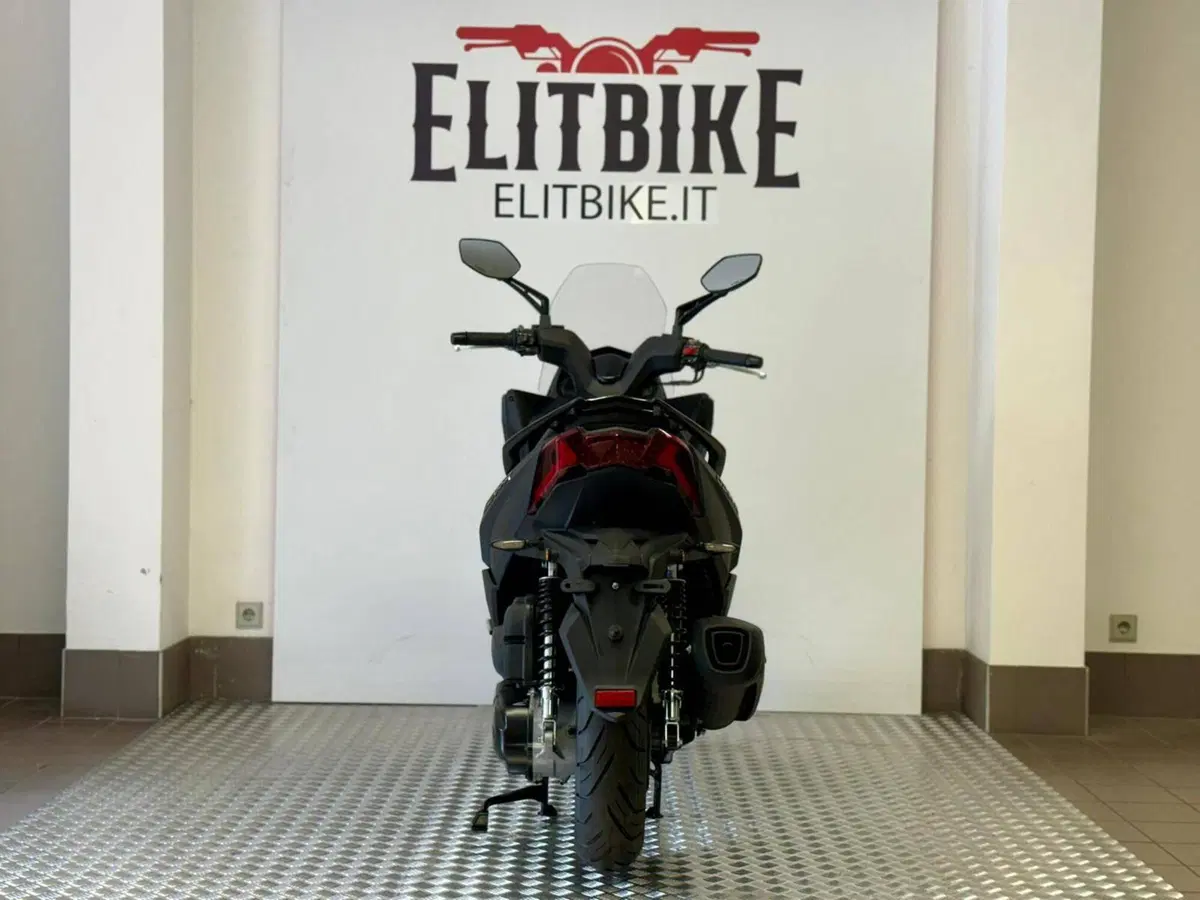 Kymco Dink R 150 Tunnel (2023 - 26) (7)