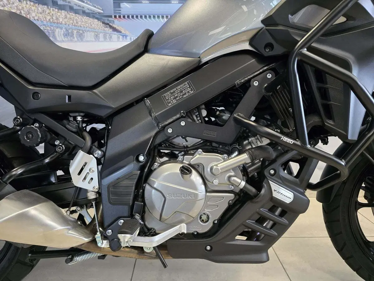Suzuki V-Strom 650 (2021 - 25) (14)