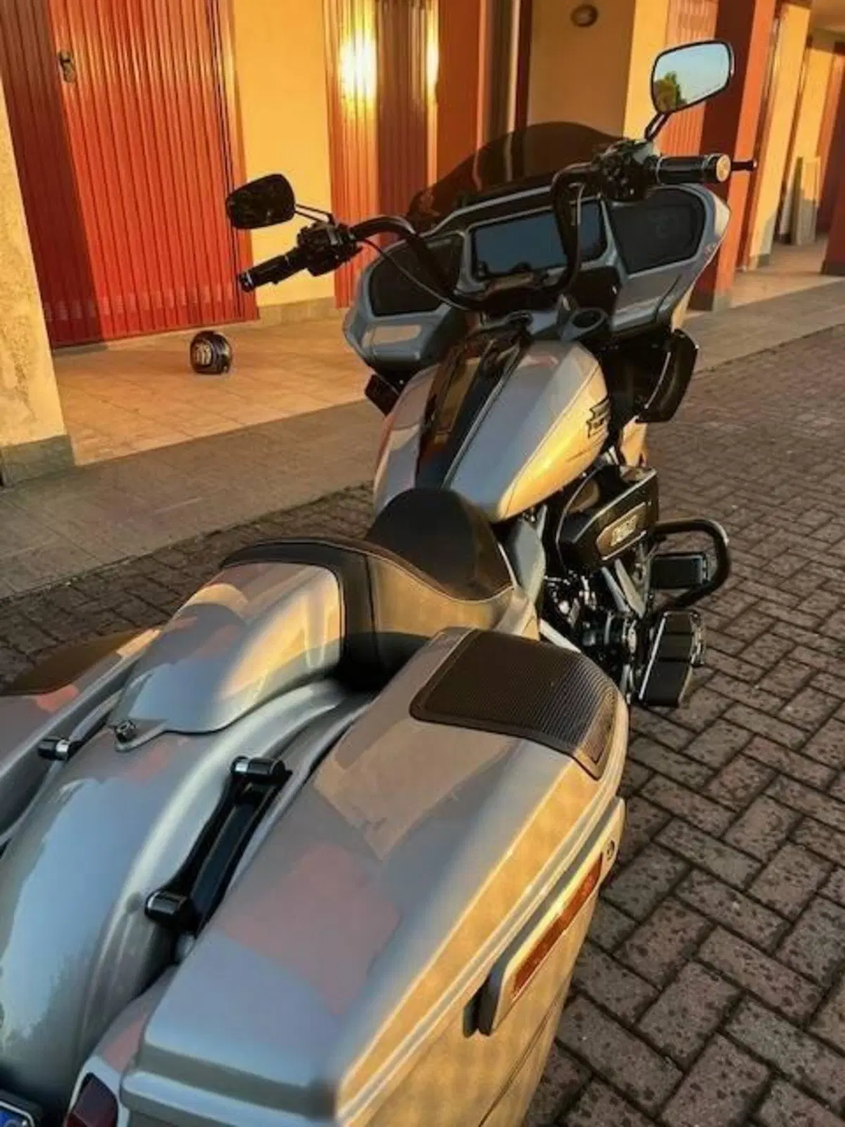 Harley-Davidson CVO Road Glide (2023) (4)