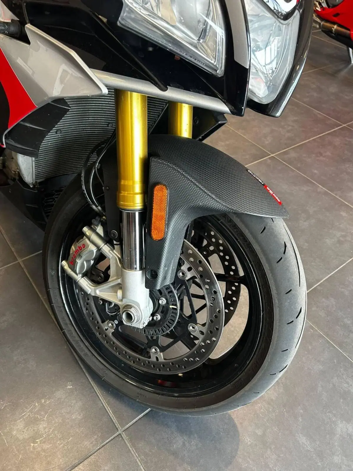 Aprilia Tuono V4 RR (2017 - 18) (8)