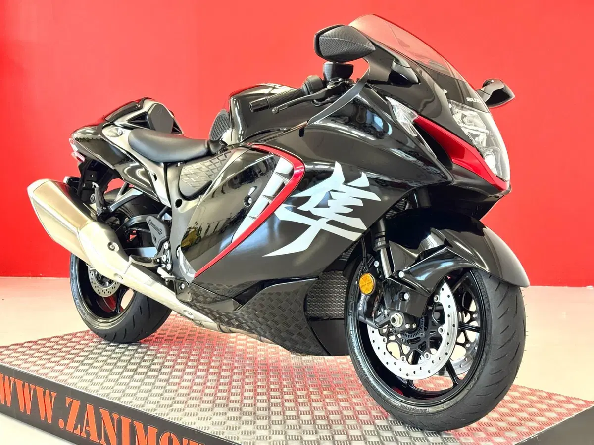 Suzuki GSX 1300 R Hayabusa (2026) (11)