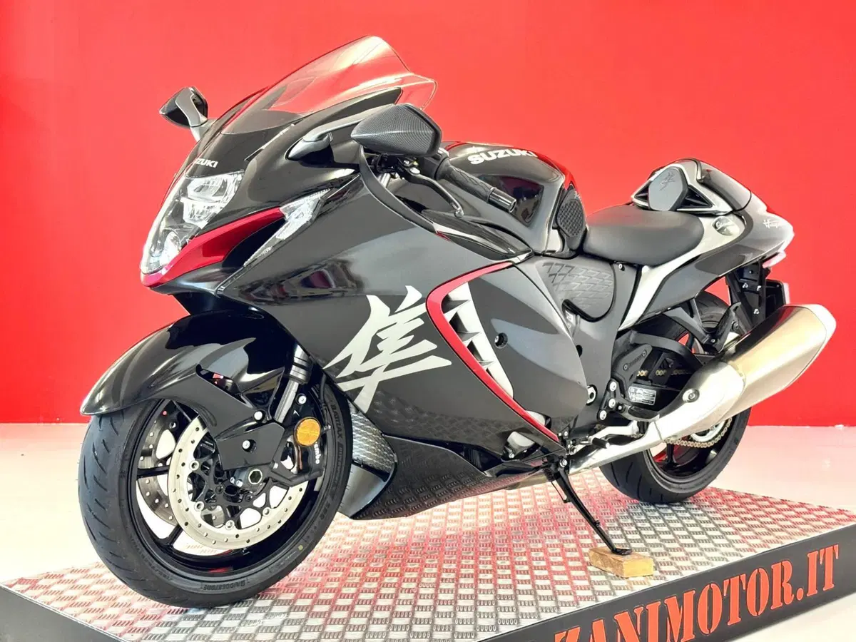 Suzuki GSX 1300 R Hayabusa (2026) (14)