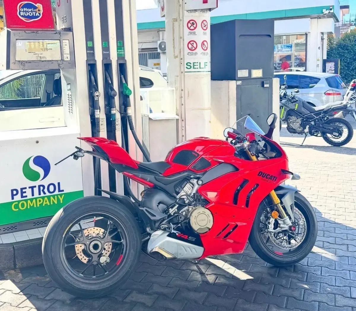 Ducati Panigale V4 S (2022 - 24) (3)