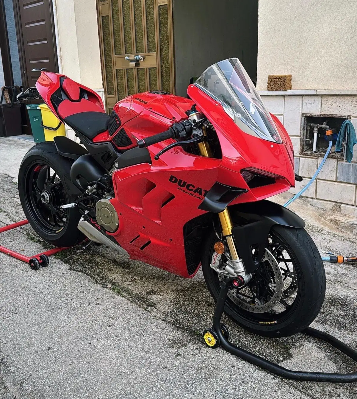 Ducati Panigale V4 S (2022 - 24) (4)
