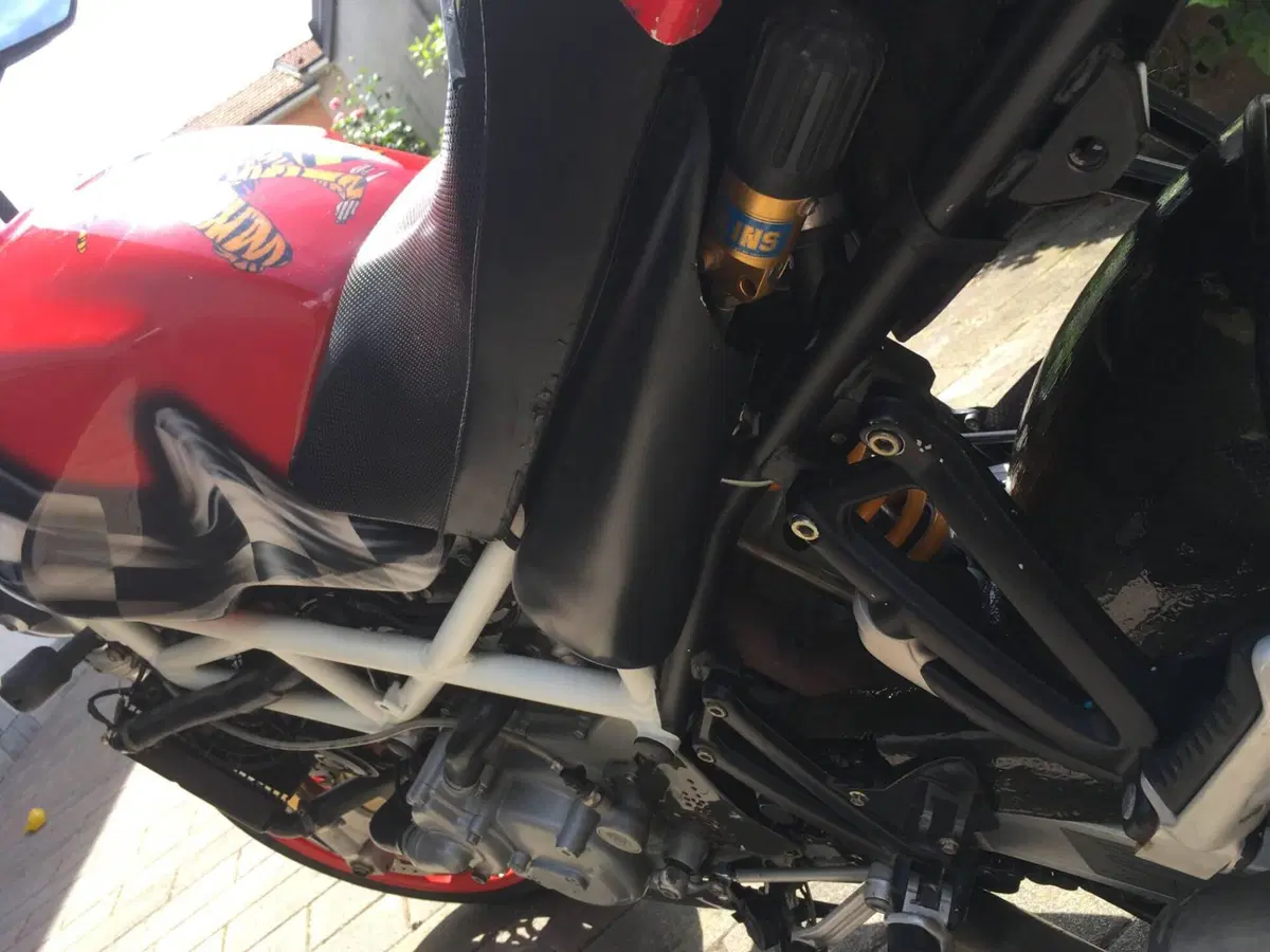 Ducati Monster S4R (2003 - 05) (6)