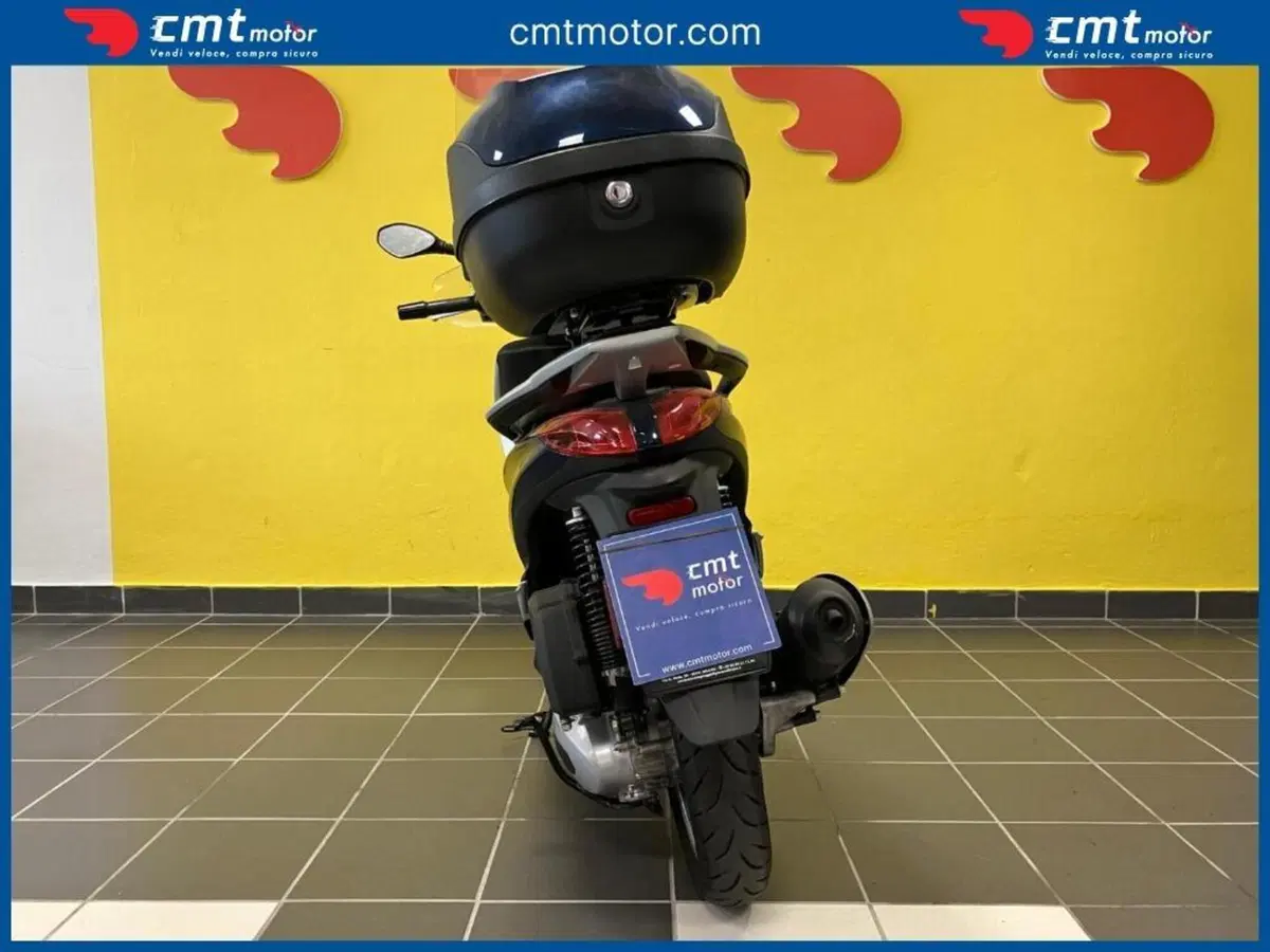 Piaggio Medley 125 S ABS (2016 - 19) (4)