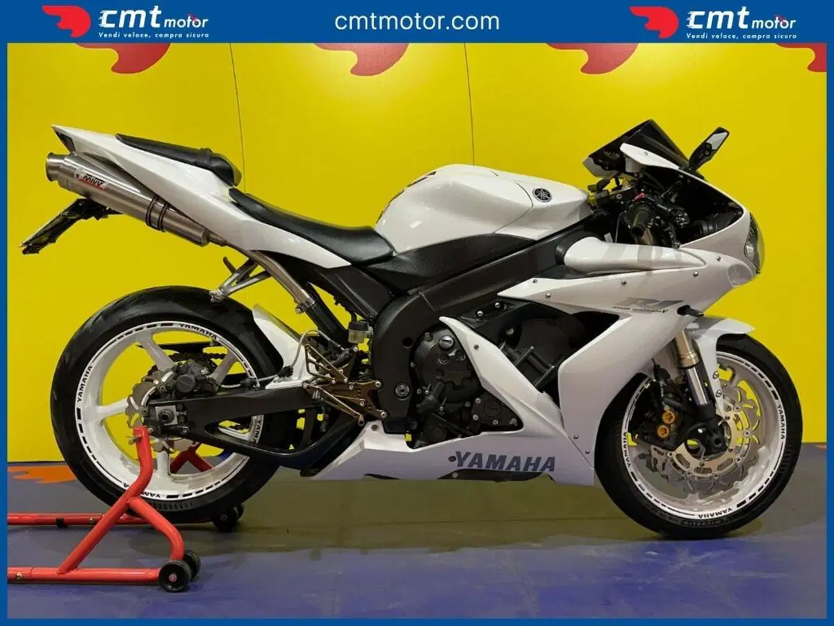 Yamaha YZF R1 (2006 - 07)