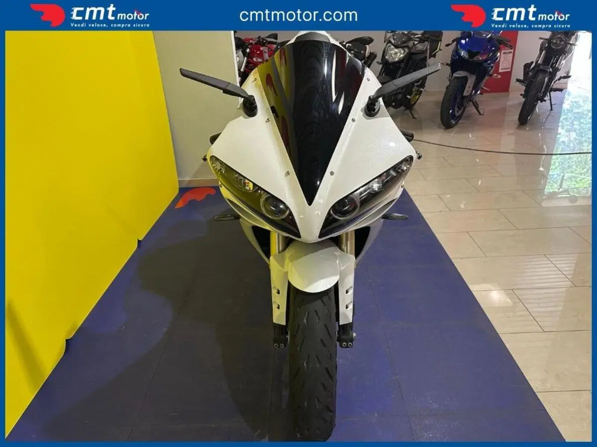 Yamaha YZF R1 (2006 - 07) (6)