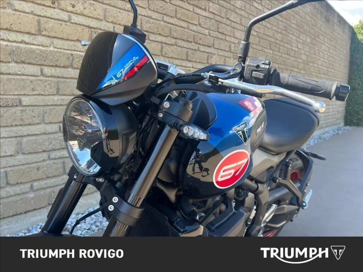 Triumph Trident 660 Triple Tribute Edition (2025 - 26) (10)