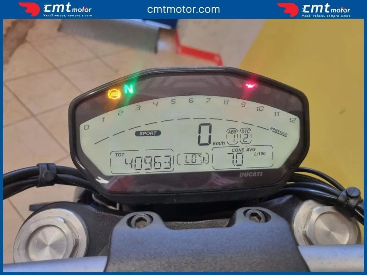 Ducati Monster 821 ABS (2014 - 17) (6)