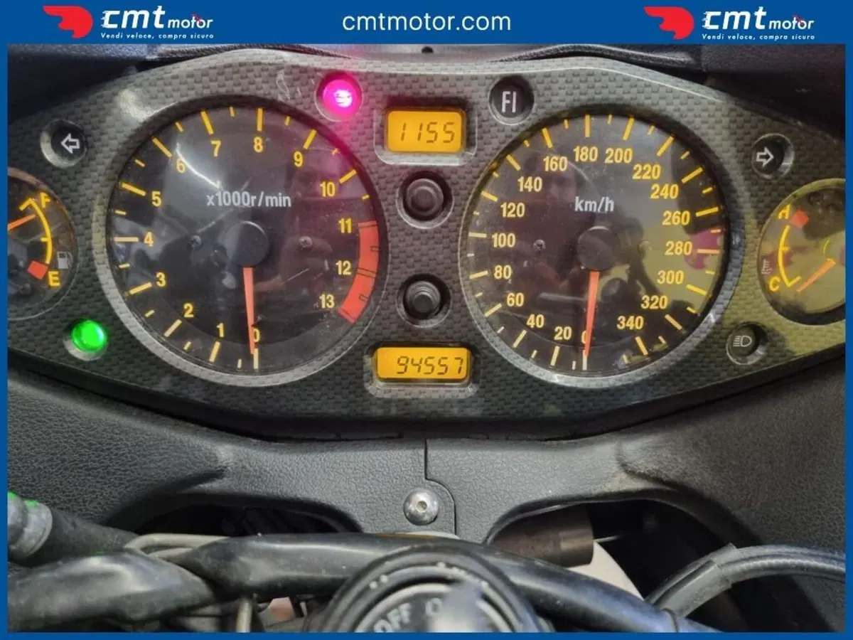Suzuki GSX 1300 R Hayabusa (1999 - 06) (6)