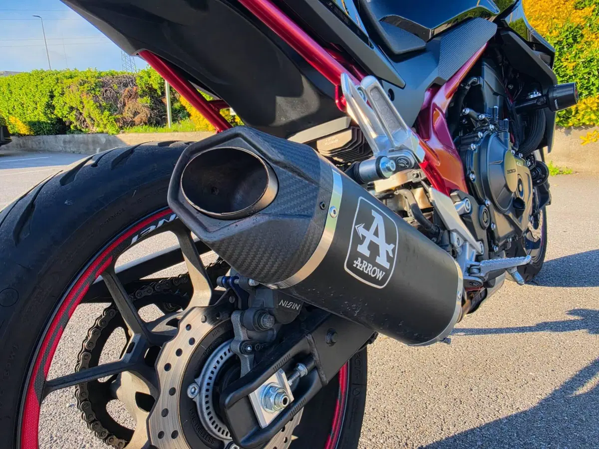 Honda CB 750 Hornet (2023 - 24) (8)