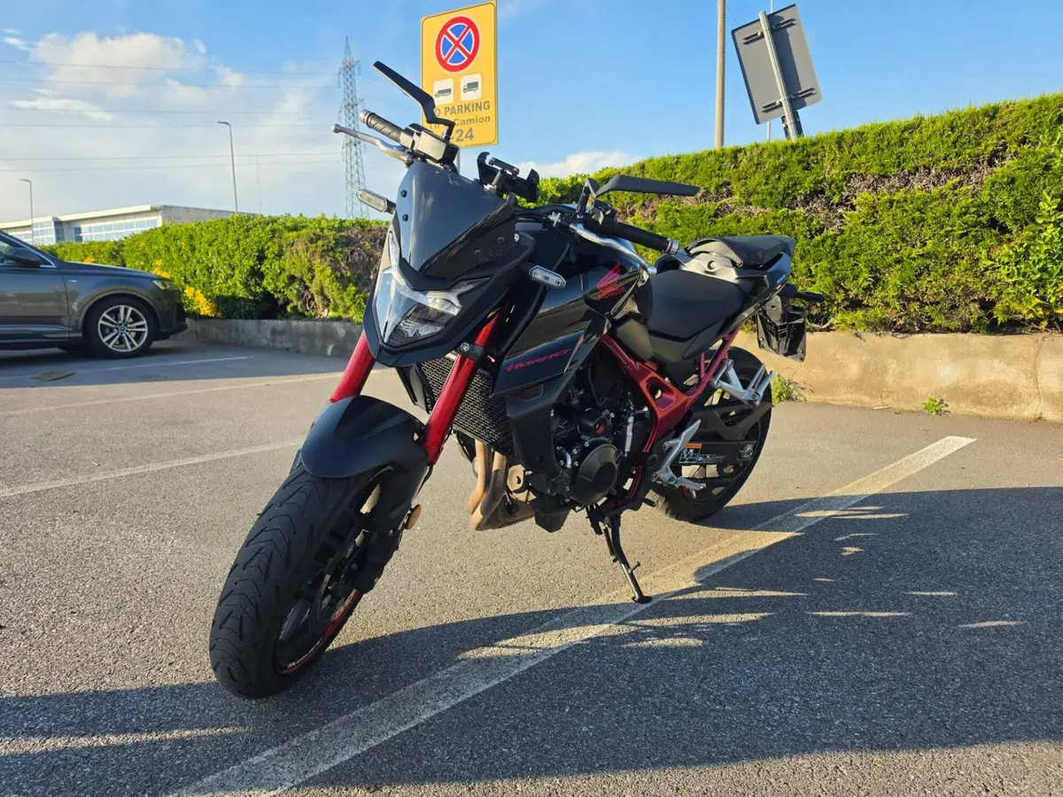 Honda CB 750 Hornet (2023 - 24) (9)