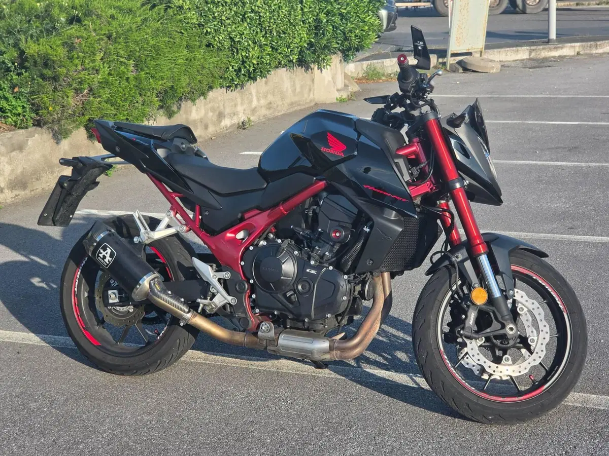 Honda CB 750 Hornet (2023 - 24) (10)