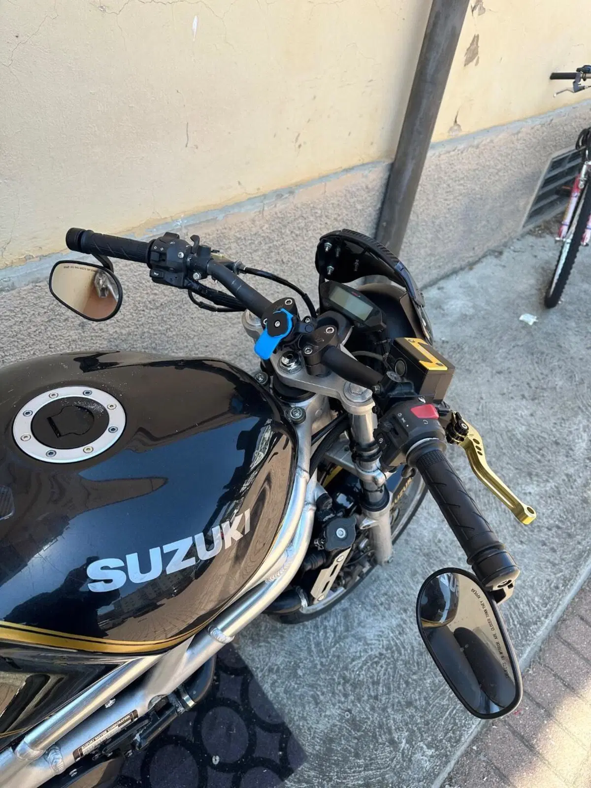 Suzuki SV 650 (1999 - 02) (3)