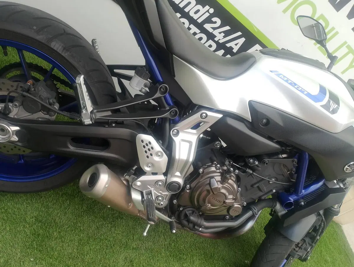Yamaha MT-07 (2014 - 16) (6)