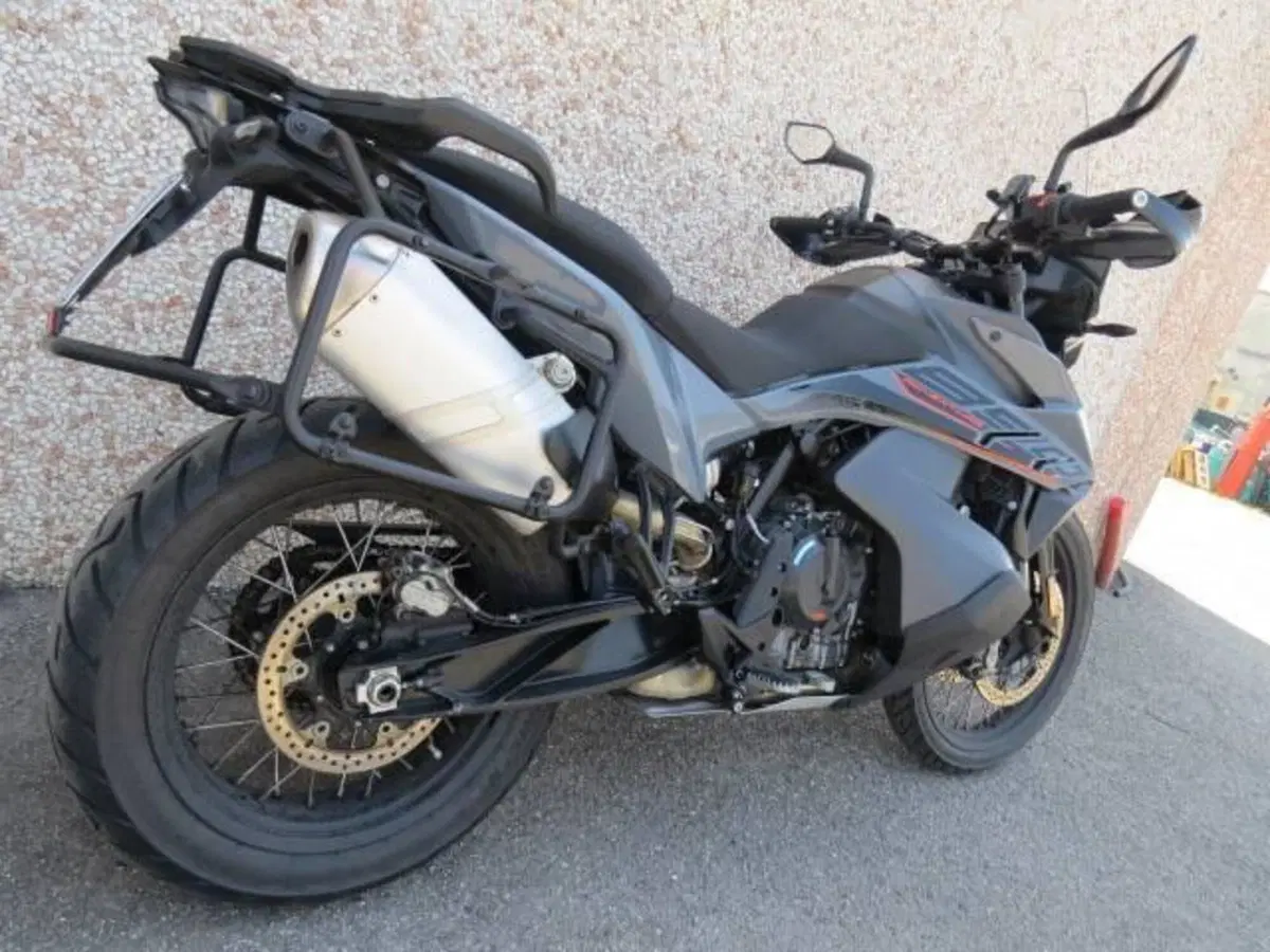 KTM 890 Adventure (2022) (5)