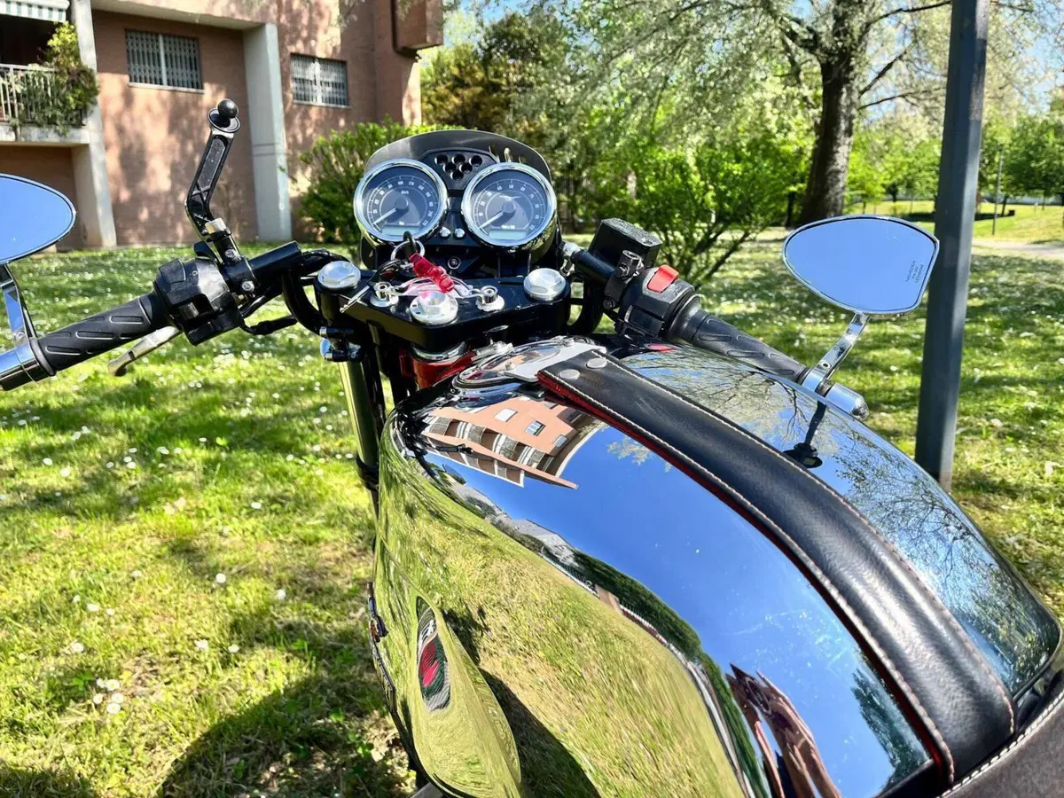 Moto Guzzi V7 Racer (2012 - 14) (6)