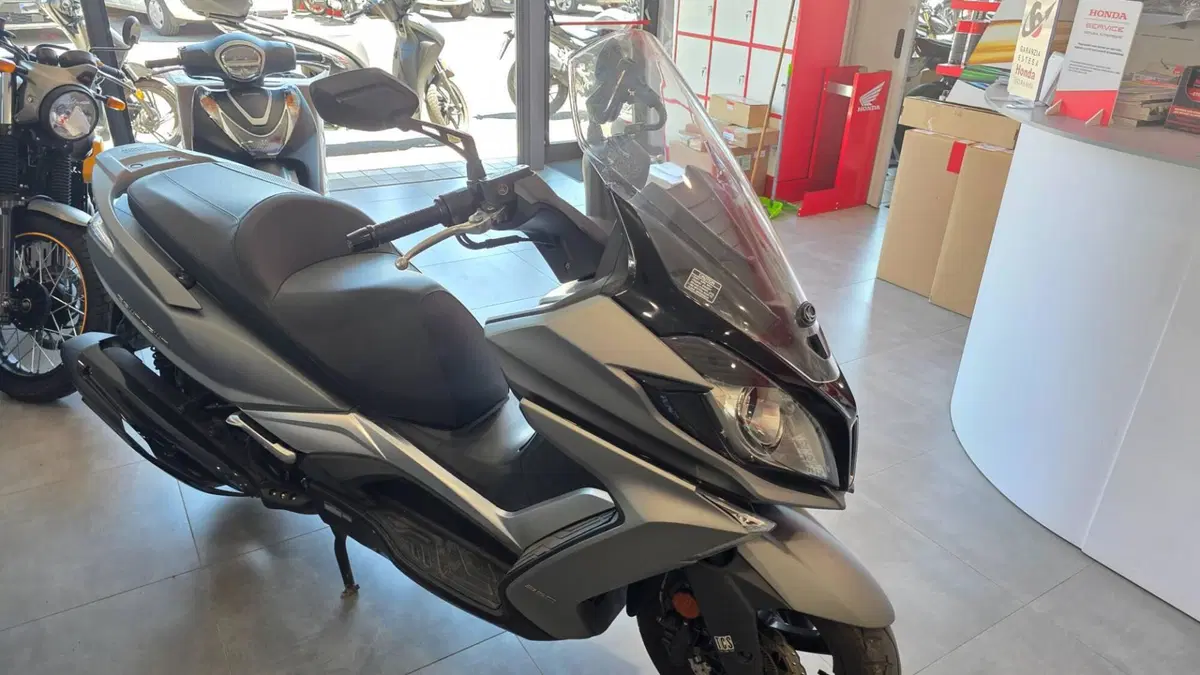 Kymco Downtown 350i TCS (2021 - 25) (2)