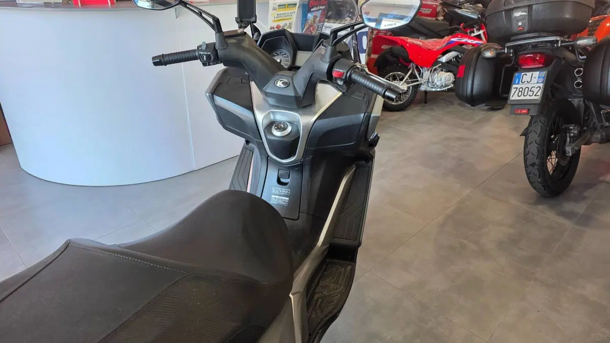 Kymco Downtown 350i TCS (2021 - 25) (4)