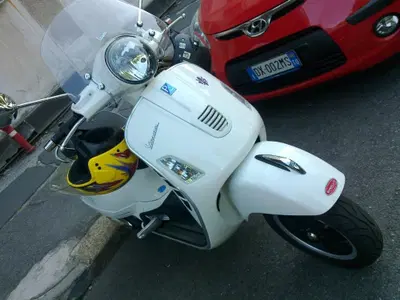 Vespa GTS 300 Super (2008 - 16) usata