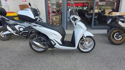 Honda SH 150i (2020 - 23) usata